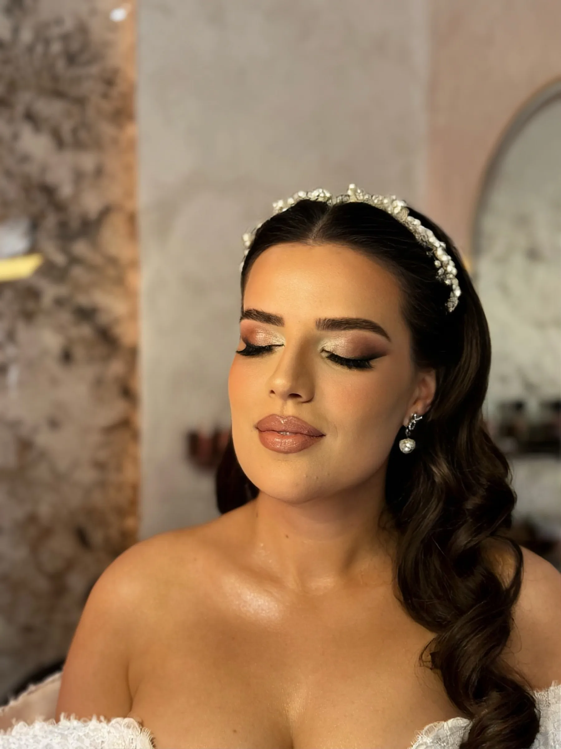 Nuse · bridemakeupartist